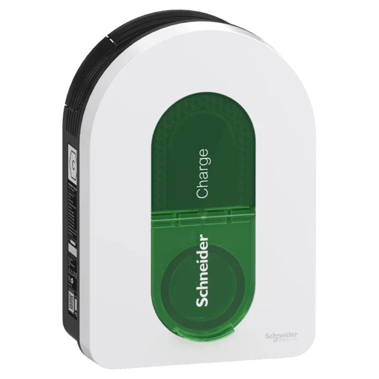 Borne de recharge Schneider Charge Borne de recharge Schneider Charge robuste avec indice de résistance IK10, installée par Soleivia pour une recharge fiable et sécurisée à Marseille.